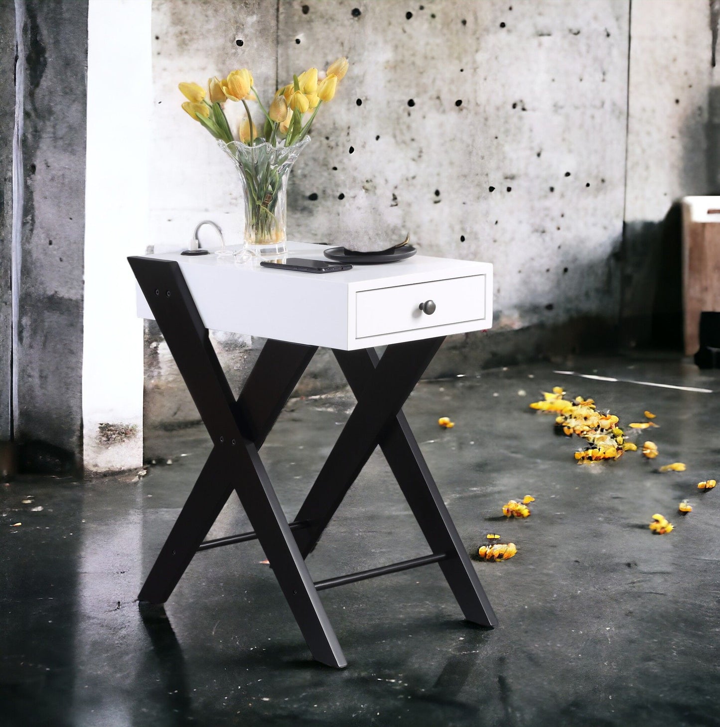 Fierce - Accent Table With Built In USB Port
