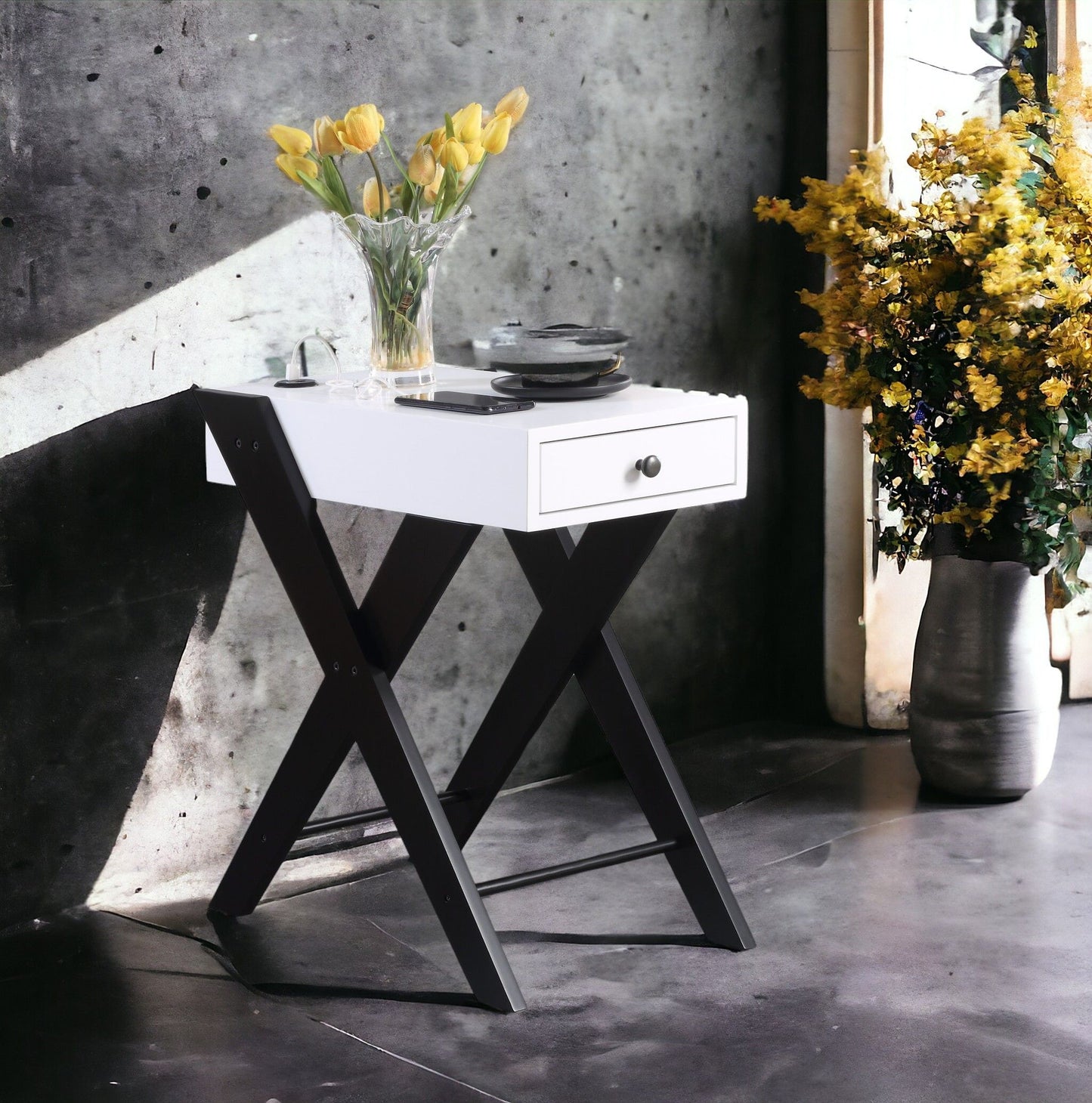 Fierce - Accent Table With Built In USB Port