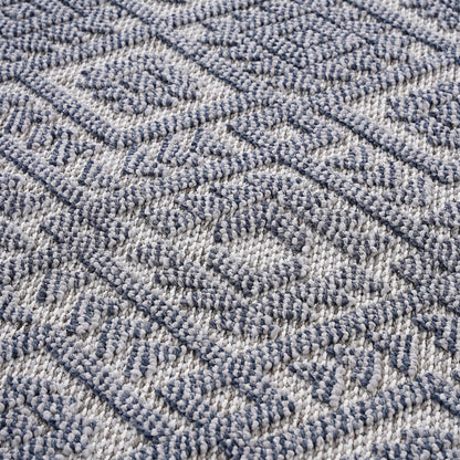 Guros - 8' X 10' Traditional Indoor / Outdoor Area Rug - White / Gray