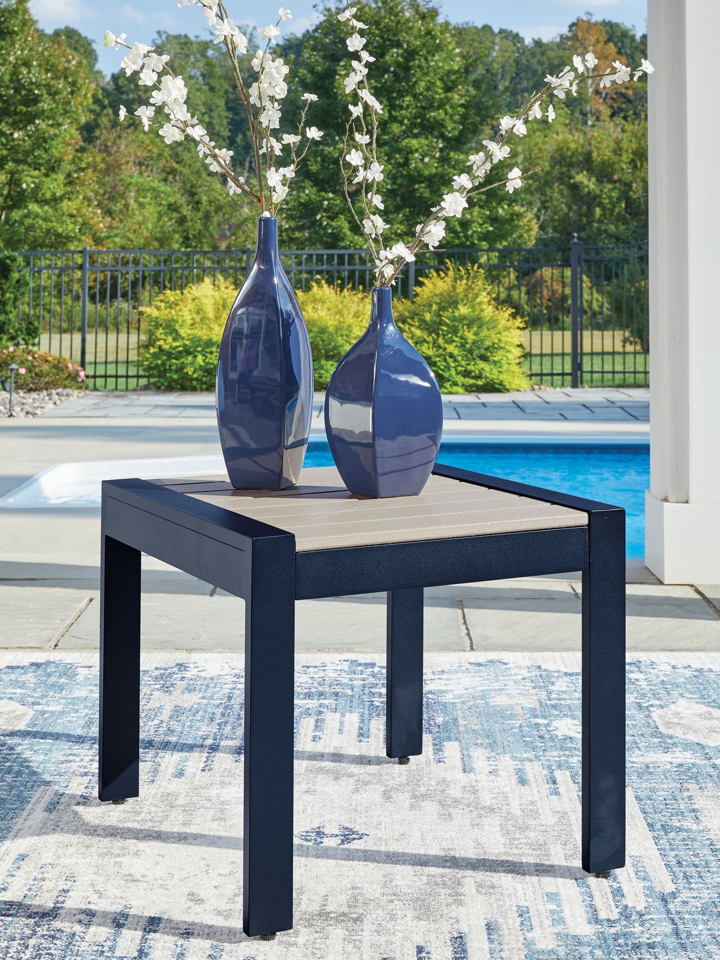 East Beach - Blue - Rectangular Cocktail Table