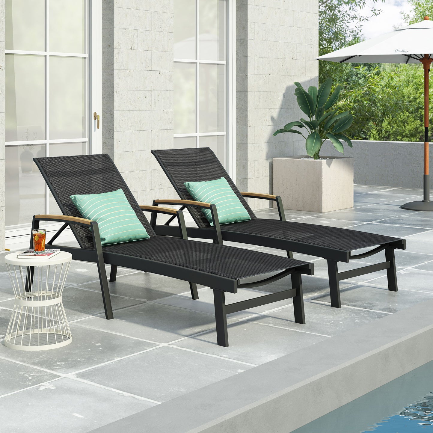 Oaxton - Chaise Lounge