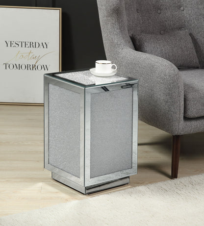 Noralie - Accent Table - Silver - Mirror