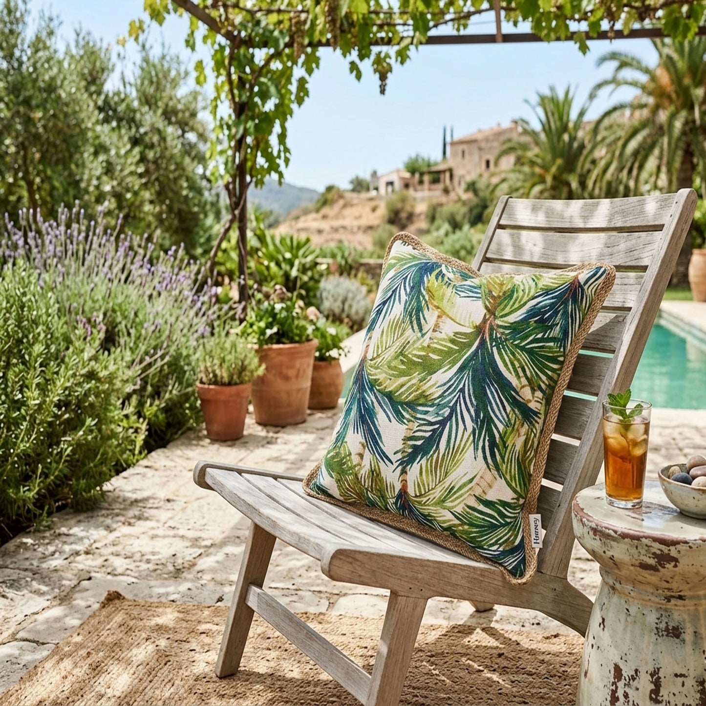Outdoor Plum 3 Pillows - Multi