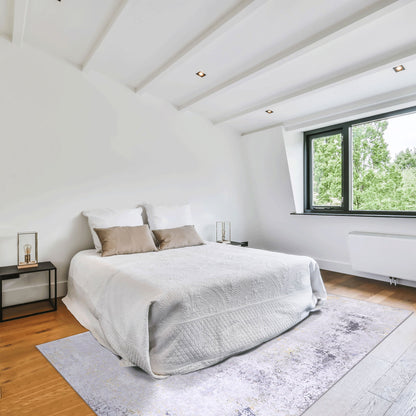 Maval - 6' X 9' Washable Area Rug - Gray / Gold