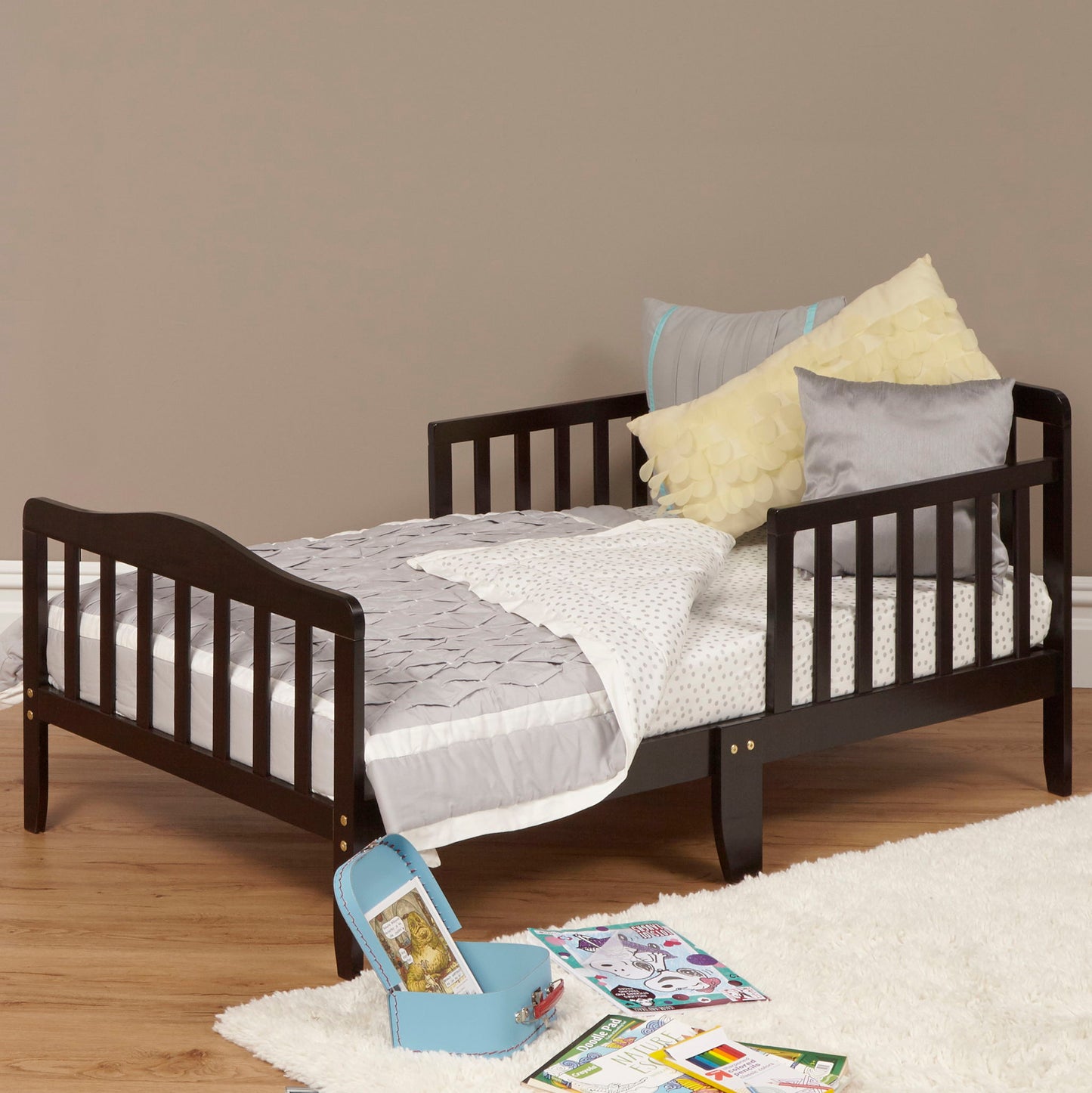 Blaire - Toddler Bed With Guardrails