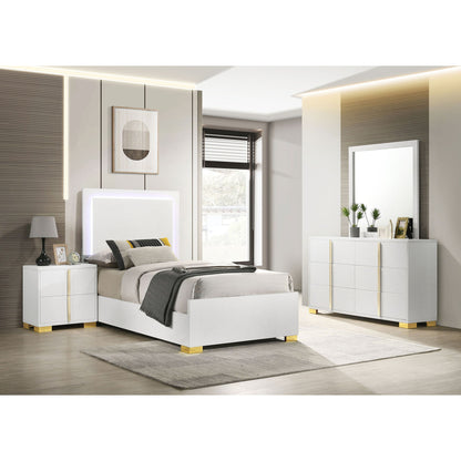 Bedroom Set With Accents
