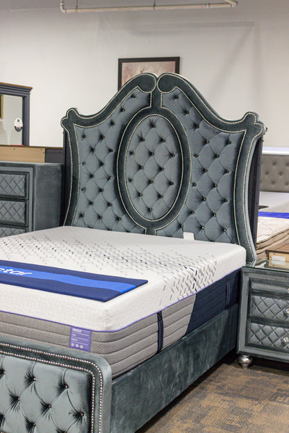 Cameo Bedroom set + Free Chest